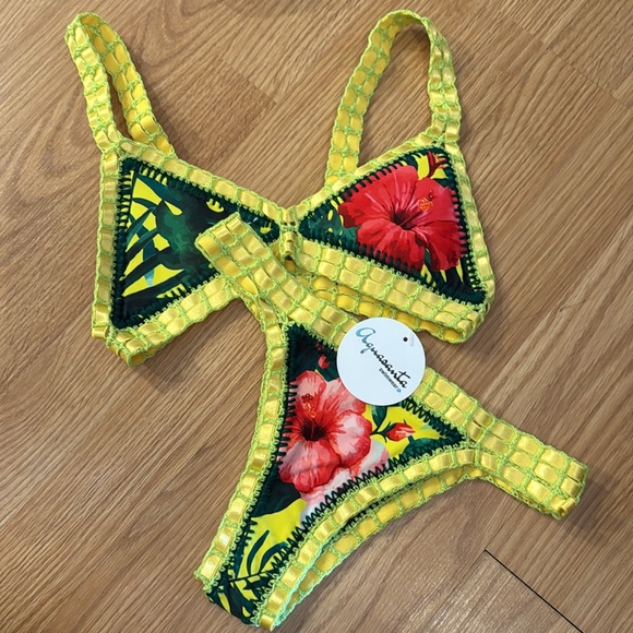 Multiple Colors - Picture 6 of 15